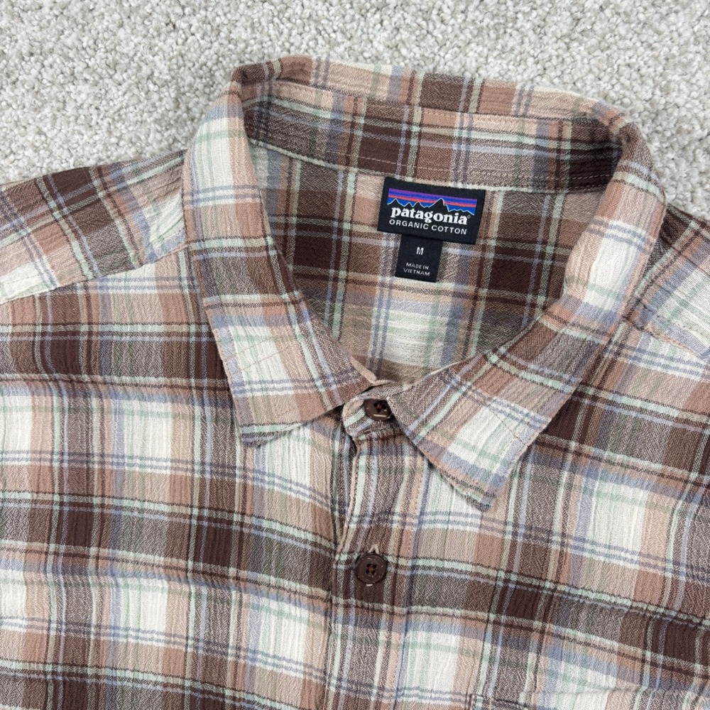 Patagonia Button Down Shirt Mens M Brown Plaid Short Sleeve Organic Cotton